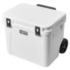 Yeti Coolers ROADIE 60 WHEELED - Kühlbox -Outdoor Ausrüstungs Geschäft 5638039363 a roadie 60 wheeled yeti coolers 24