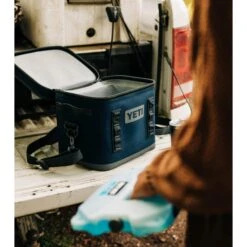 Yeti Coolers HOPPER FLIP 12 SOFT COOLER - Kühltasche -Outdoor Ausrüstungs Geschäft 5638039364 h hopper flip 12 soft cooler yeti coolers 24